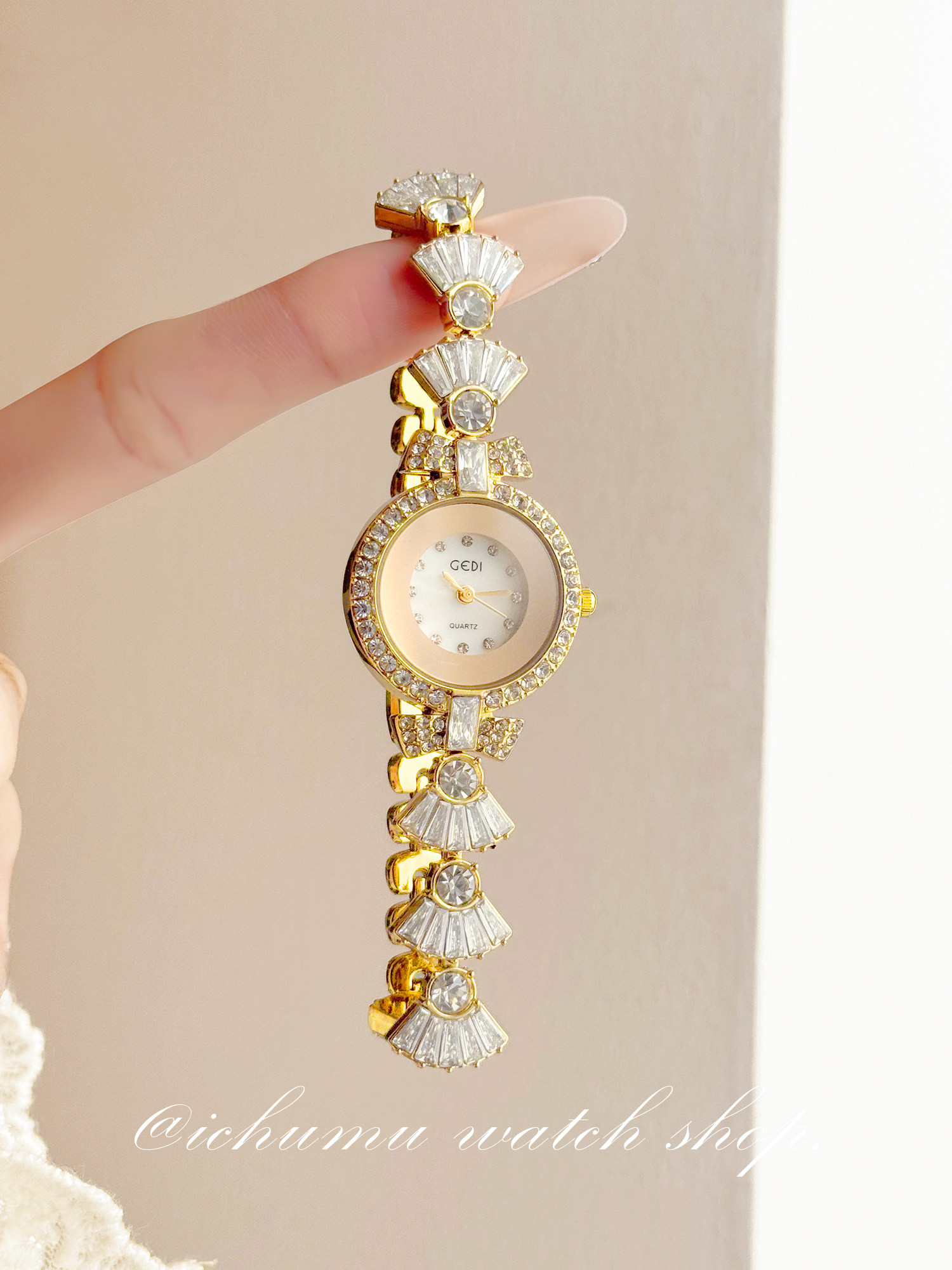 Mermaid Women's Watch Light Lu - Luxury Watch 评论和价格